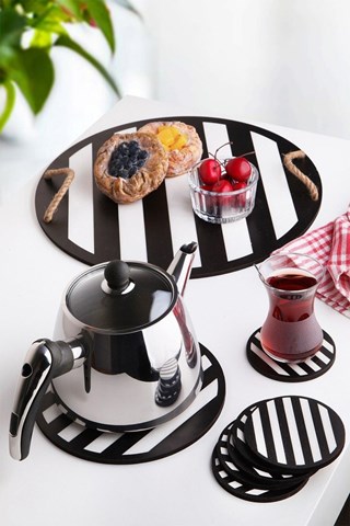 8 Houten Placemats 34,5, 18 en 8,5 cm