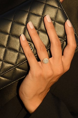 Aliança Pompadour - Ouro amarelo e diamantes