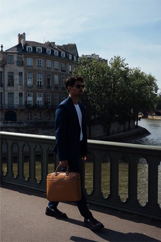 Porta-documentos em couro Tonio Box - Castanho