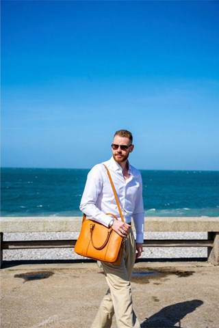 Pasta em couro Cesare - Castanho