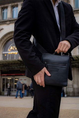 Pasta em couro Piero - Preto