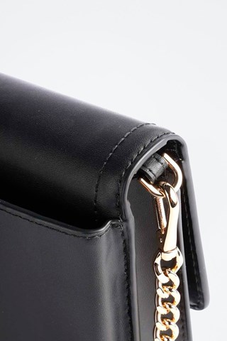 Mala a tiracolo em couro 
Preto