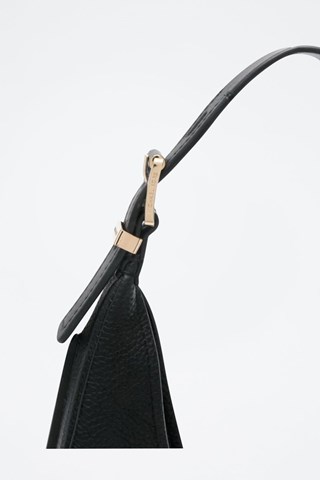 Mala de ombro em couro - Preto