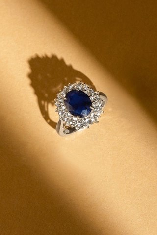 Bague Soleil Bleu - Or blanc, topazes et saphir