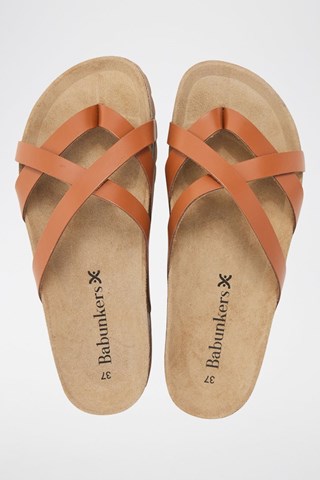 Mules em couro - 
Castanho