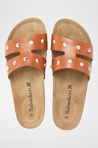 Mules em couro - 
Castanho