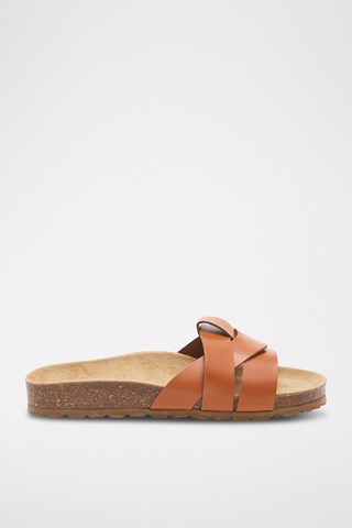 Mules em couro - 
Castanho