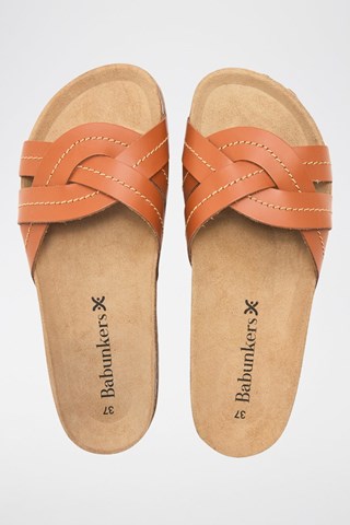 Mules em couro - 
Castanho