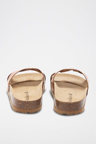 Mules em couro - 
Castanho