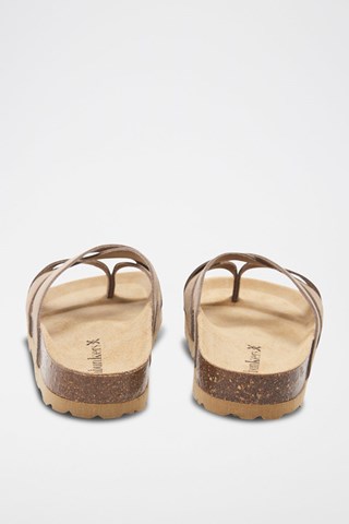 Mules em couro - 
Castanho