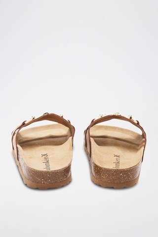 Mules em couro - 
Castanho