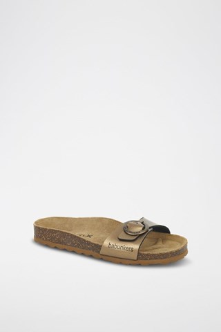 Mules em couro 
Castanho