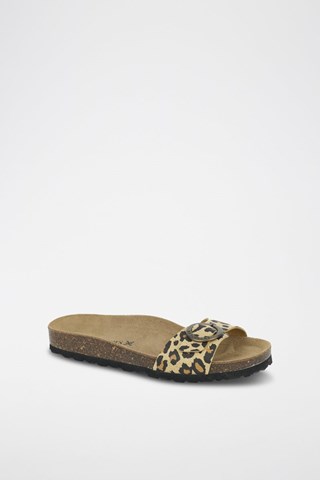 Mules em couro 
Bege