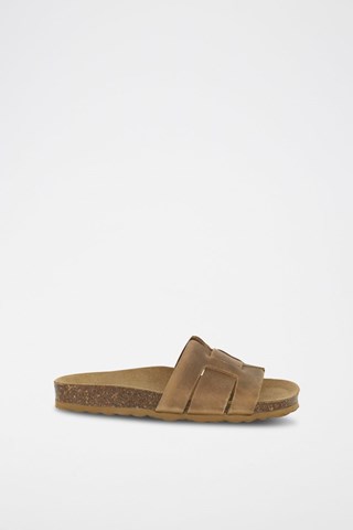 Mules em couro 
Castanho