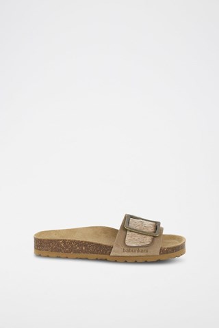 Mules em couro 
Bege