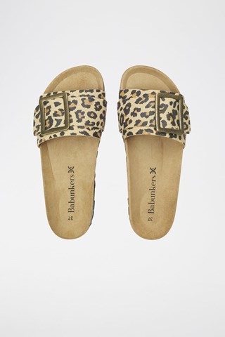 Mules em couro 
Bege