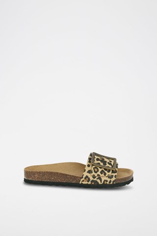 Mules em couro 
Bege