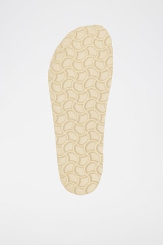 Mules em couro 
Castanho