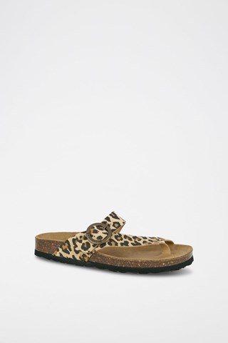 Mules em couro 
Castanho