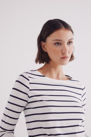 Top - Blanco y azul marino