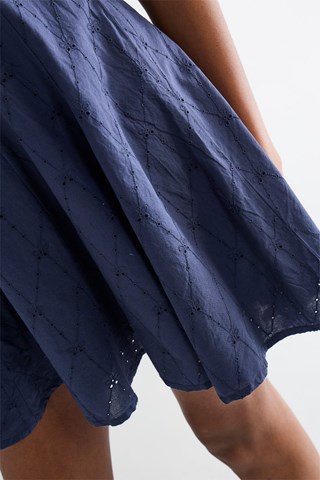 Trapezium Jurk met Engelse Borduursels - Marineblauw