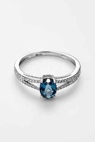 Anello - Oro bianco, diamanti e topazio london blu 