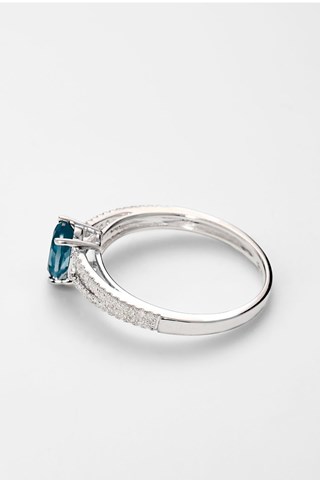 Anello - Oro bianco, diamanti e topazio london blu 