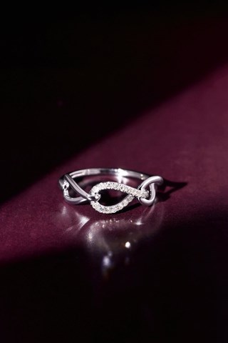 Anello Triple boucles - Oro bianco e diamanti